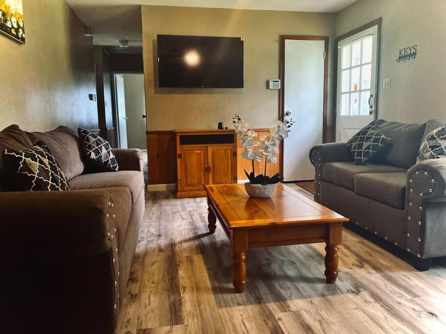 Southern Charm Villa Camden Bagian luar foto